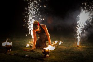 Ardensia spectacle feu pyrotechnique et spectacle de lumière LED