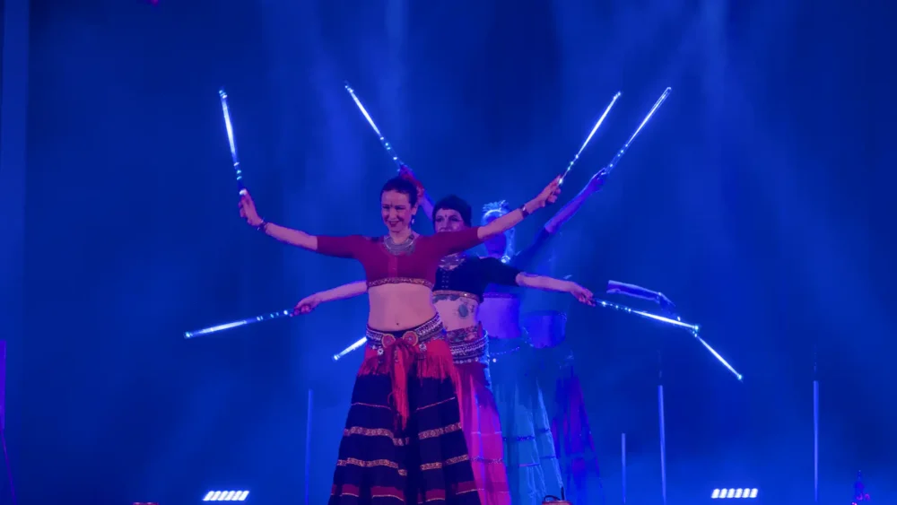 Cabaret_solidaire_Luminescencejpegxl_01