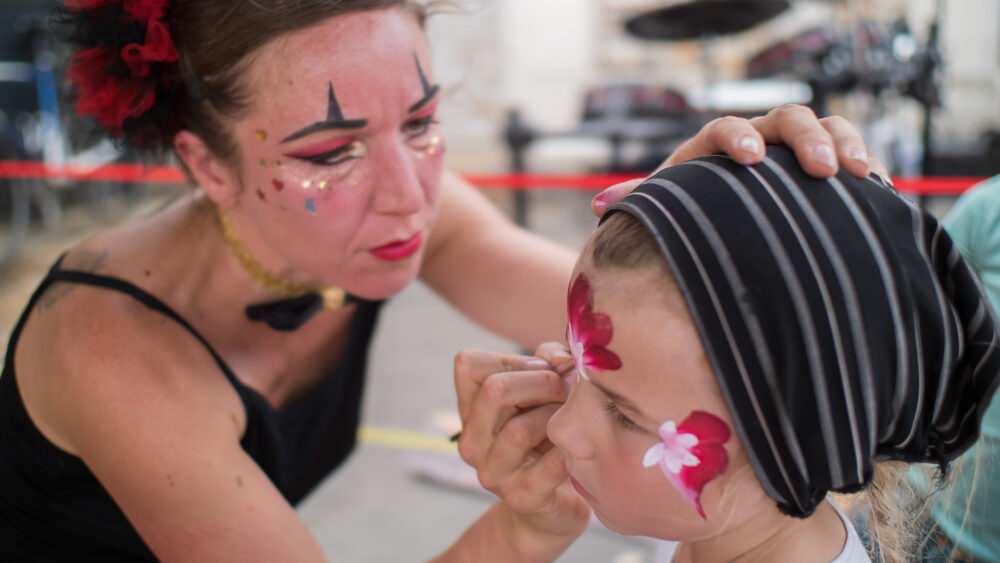 Cirknswing-animation-cirque-spectacle-et-maquillage-24