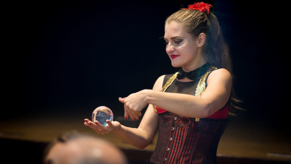 Cirk'n'swing déambulation cirque (8)