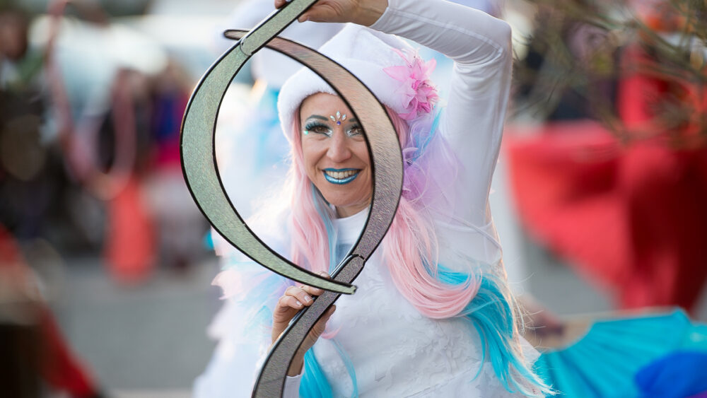 Parade-de-noel-Fees-et-lutin-1