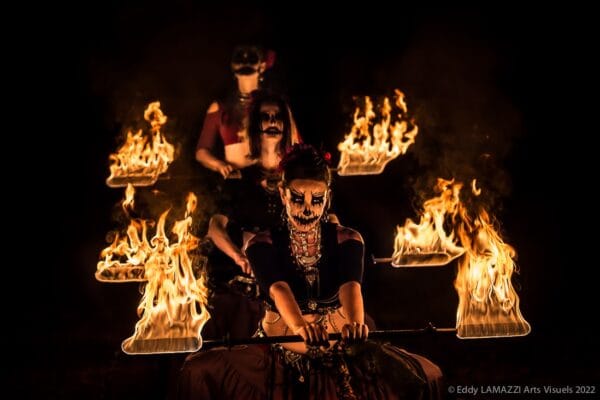 Spectacle de feu Maleficia pour Halloween - Compagnie Luminescence