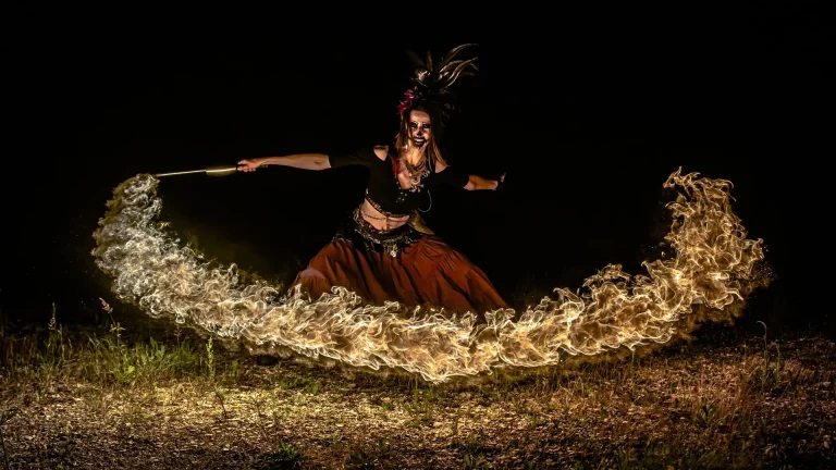 Spectacle de feu Maleficia pour Halloween - Compagnie Luminescence, n°10