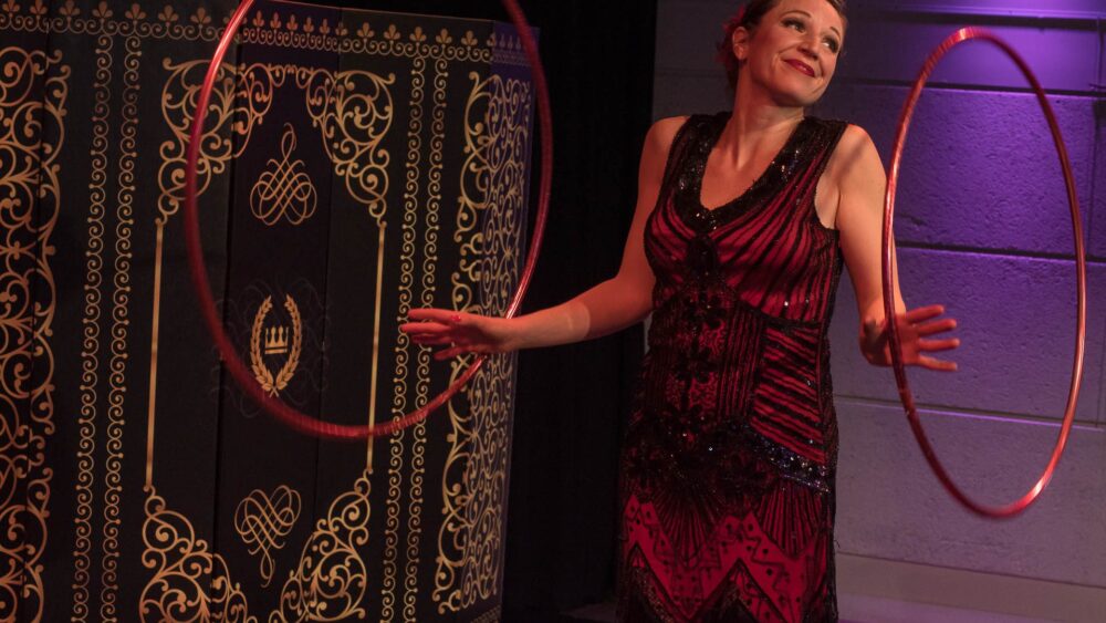 les-folies-montmartre-charleston-et-jonglerie-48