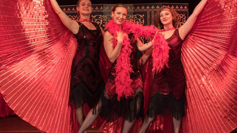 les-folies-montmartre-charleston-et-jonglerie-63