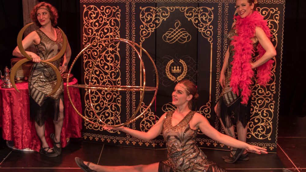 les-folies-montmartre-charleston-et-jonglerie-76