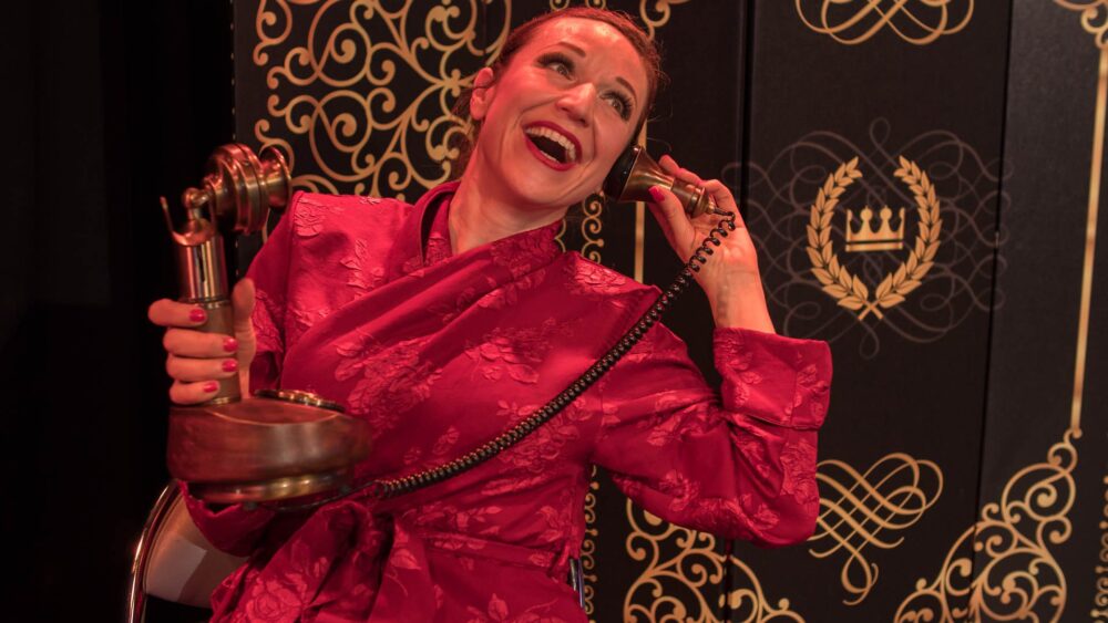 les-folies-montmartre-charleston-et-jonglerie-81