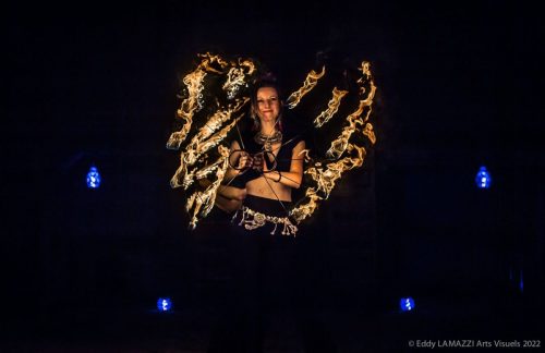 Ardenisa-trio-spectacle-de-feu-et-lumiere-mariage-11