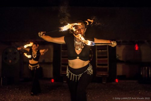 Ardenisa-trio-spectacle-de-feu-et-lumiere-mariage-2-1024x681