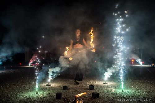 Ardenisa-trio-spectacle-de-feu-et-lumiere-mariage-3