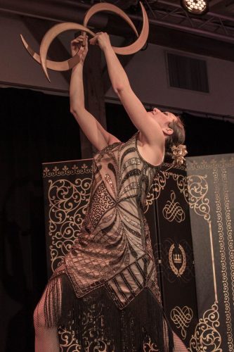 les-folies-montmartre-charleston-et-jonglerie-15